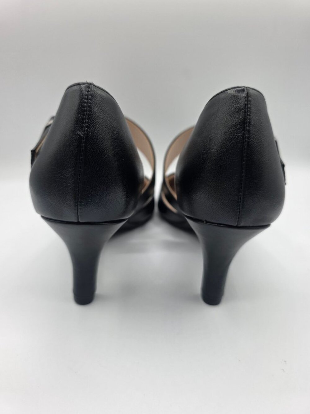 LifeStride Soft System Black Kitten Heels With Buckle Strap Size 8M, 2.5” Heel - Picture 3 of 9